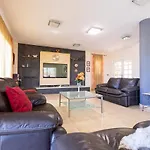 With Private Pool And Magnificent Views וילה