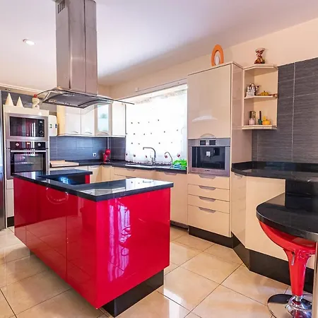 Villa With Private Pool And Magnificent Views